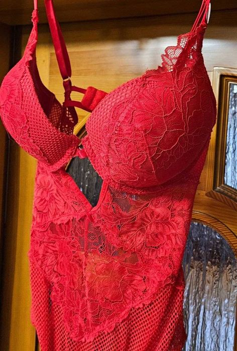 Кружевной красный комбидресс Primark Secret Possessions push-up 75D