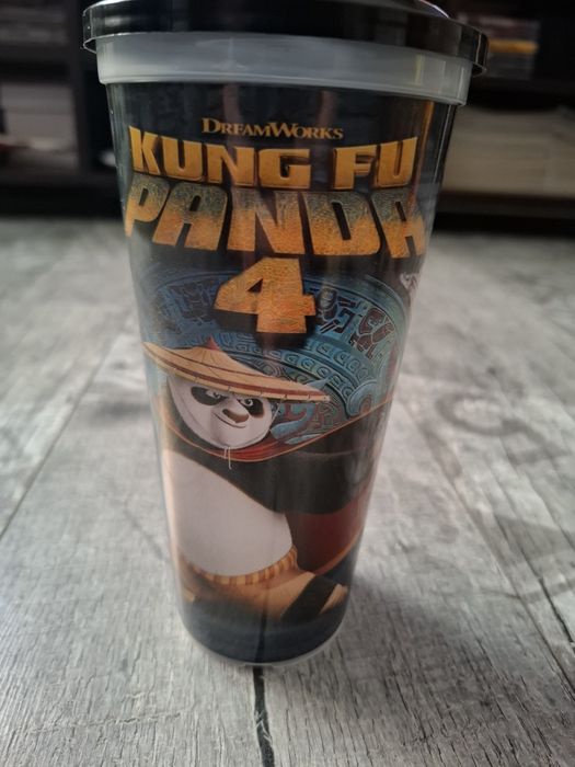 Kubek Kung Fu Panda 4