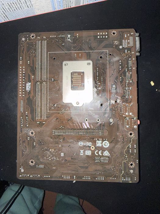 материнска плата и процессор