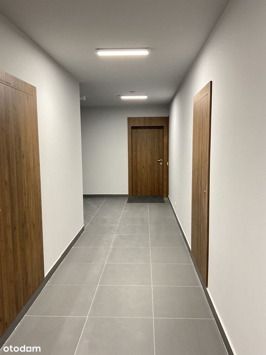 Apartament w Sercu Łodzi Otulony Zielenią – Osiedle 8 Dębów