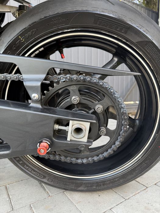 Yamaha R1 доставка-обмін
