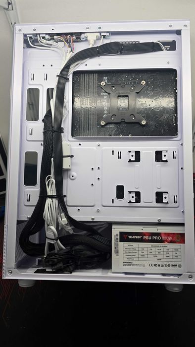 PC Gaming NOVO >AMD 5600x >32GB RAM >Nvidia RTX 5060 >WaterCooling64550587539073124