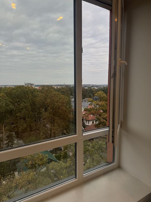 Центр міста! Дизайнерська видова євро2к з максимальною комплектацією