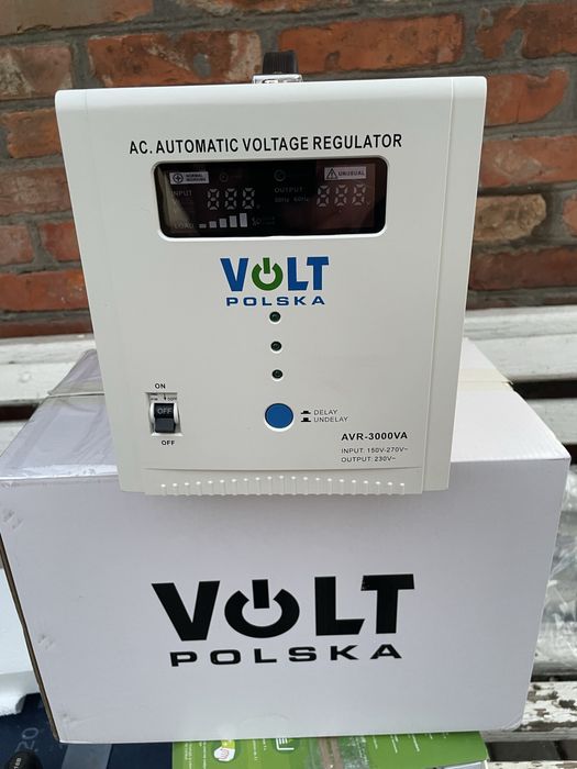 Стабілізатор Volt Polska AVR 3000VA
