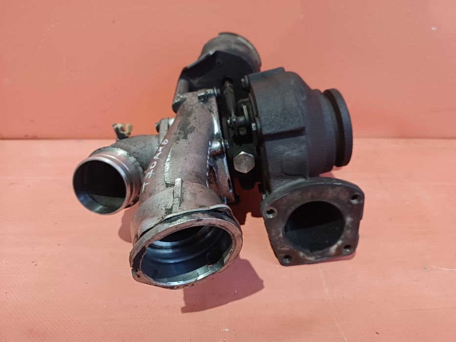 Турбіна Т5 2,5 AXD Volkswagen T5 2.5TDI 070145701K 2003-2006