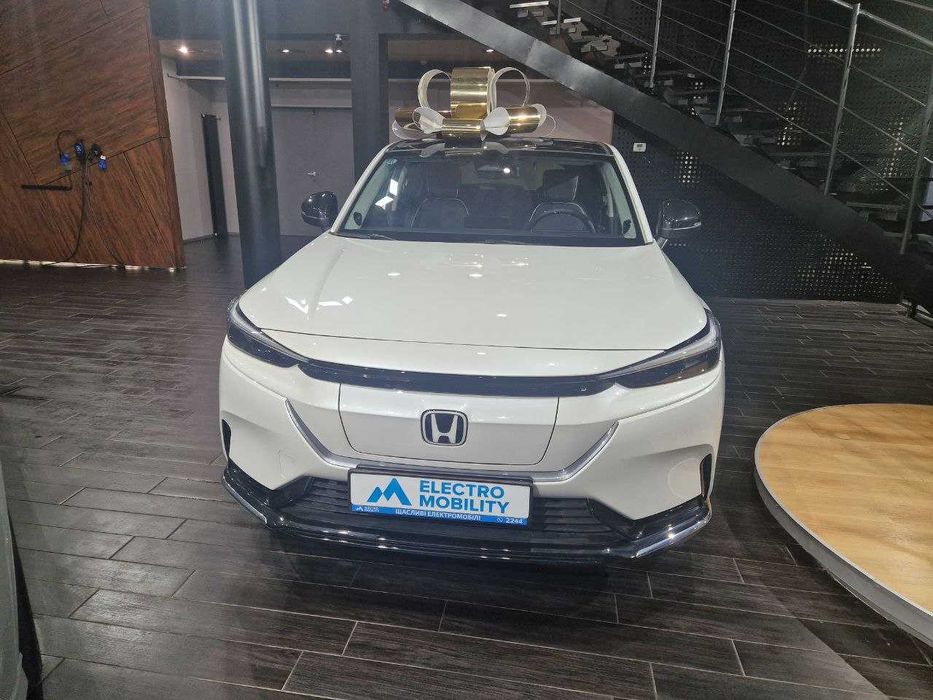 Електромобіль Honda e:NS1, e-dynamic, 2025 рік.