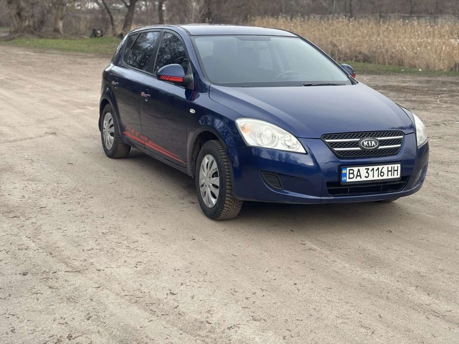 Kia ceed 1,6  2008