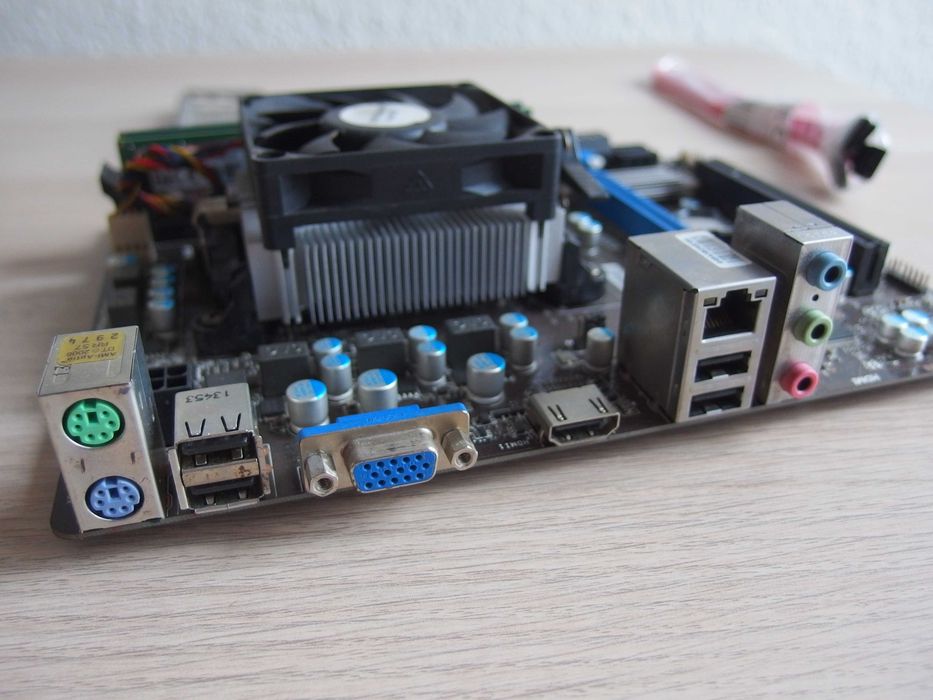 MSI A55M-E33 micro ATX płyta główna procesor AMD A4-6300 8GB RAM HDMI