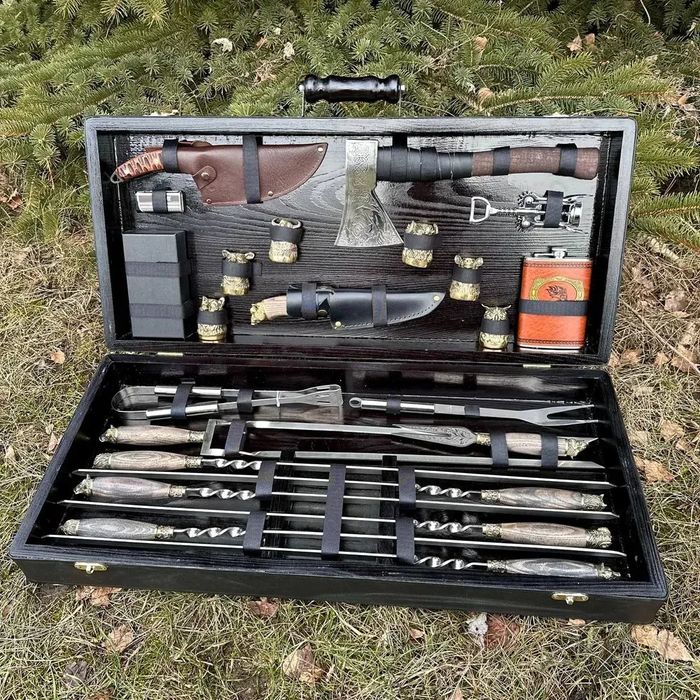 Набори шампурів у дерев’яному кейсі,  подарунок чоловіку на Новий Рік