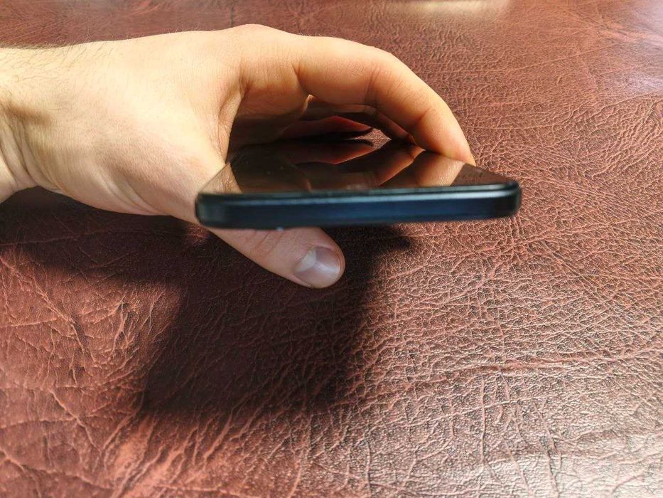 Продам телефон Infinix Note 12 (6/128GB)