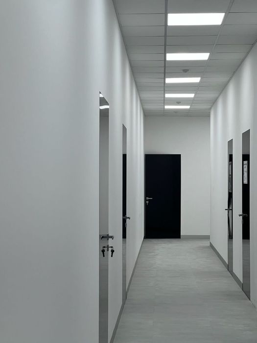 Оренда приміщень в бізнес-центрі “Рівненський» навпроти ЕПІЦЕНТРУ