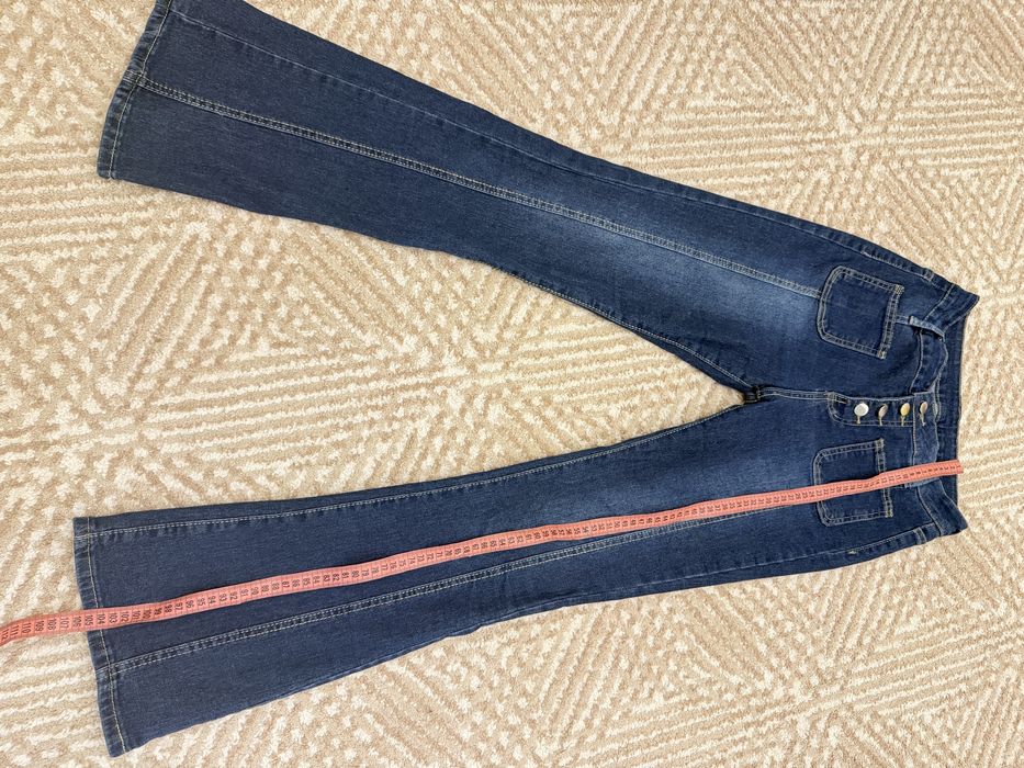 Джинси. Сині. S-M. Кльош