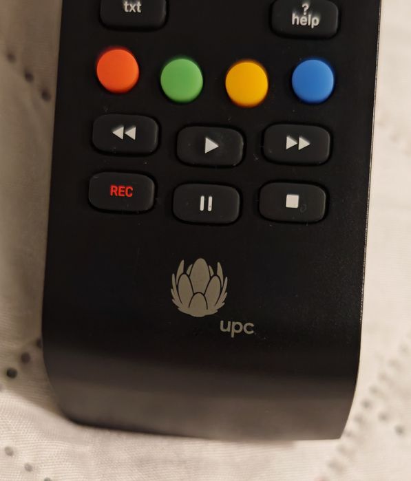 Pilot do telewizora dekodera UPC nowy