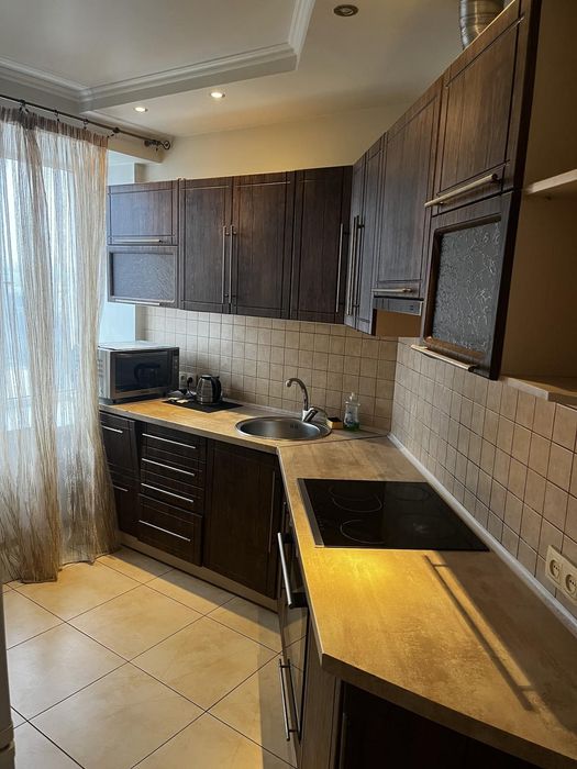 Сдам посуточно. Кирова 27д. Центр. Военным скидки!