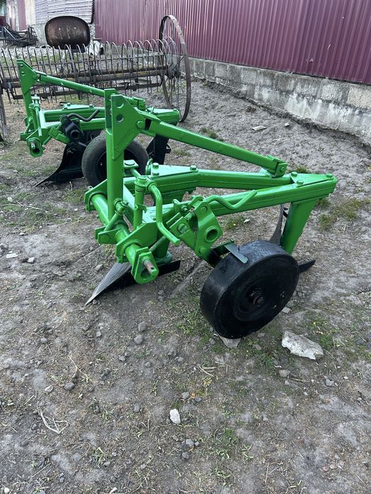 Продам плуг Bomet