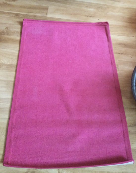 Dywan w kolorze różowym