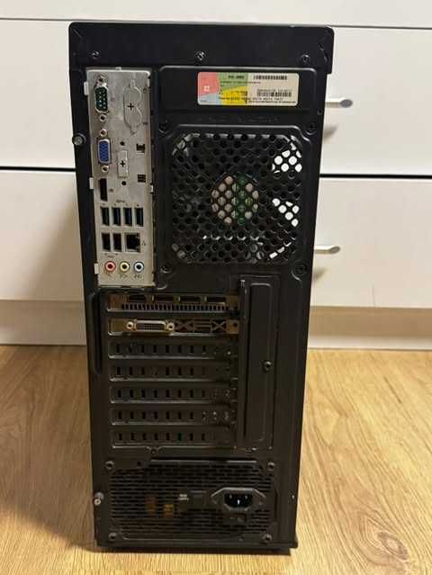 Sprzedam Komputer Stacjonarny