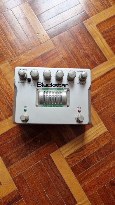 Blackstar HT-Dual – Pedal de Distorção a Válvula (com fonte original)