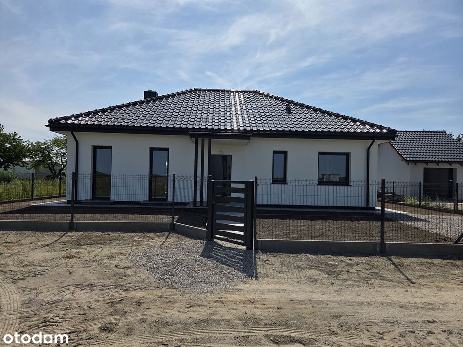 Dom parterowy mieszkalny jednorodzinny o pow. 100,70 m²