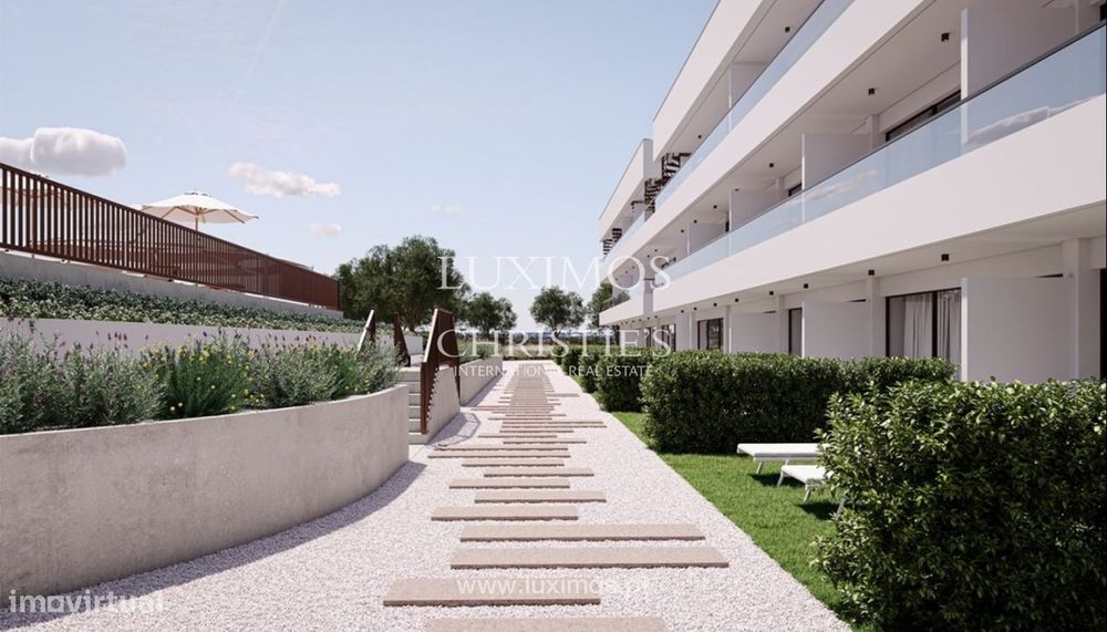 Apartamento T0 mobilado à venda no The Court em Carvoeiro, Algarve