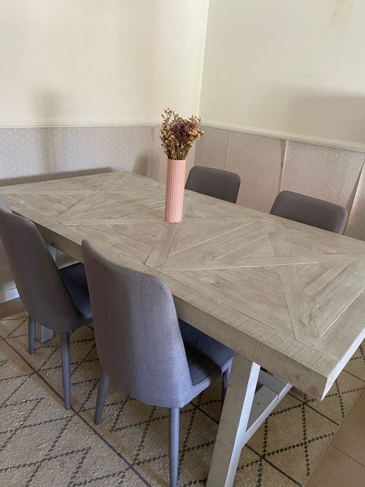 Mesa de jantar retangular