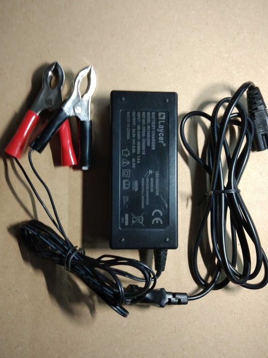 Carregador baterias 24V chumbo-ácido e gel