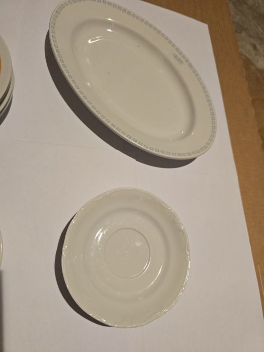 Talerze i talerzyki szklane i porcelanowe