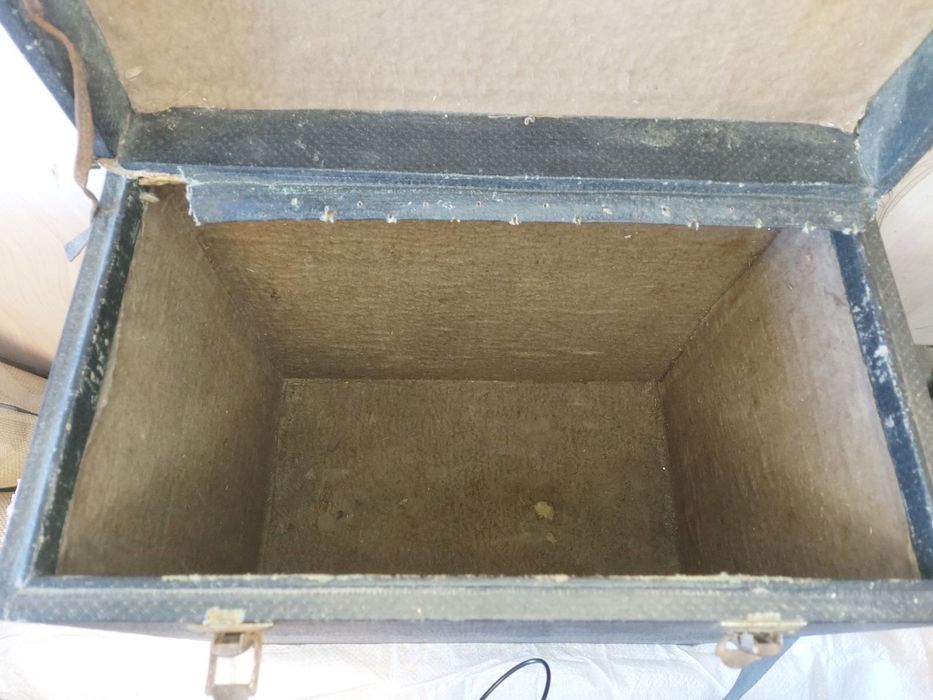 Кофр, кейс для довоенной гармони, Красный Пртизан