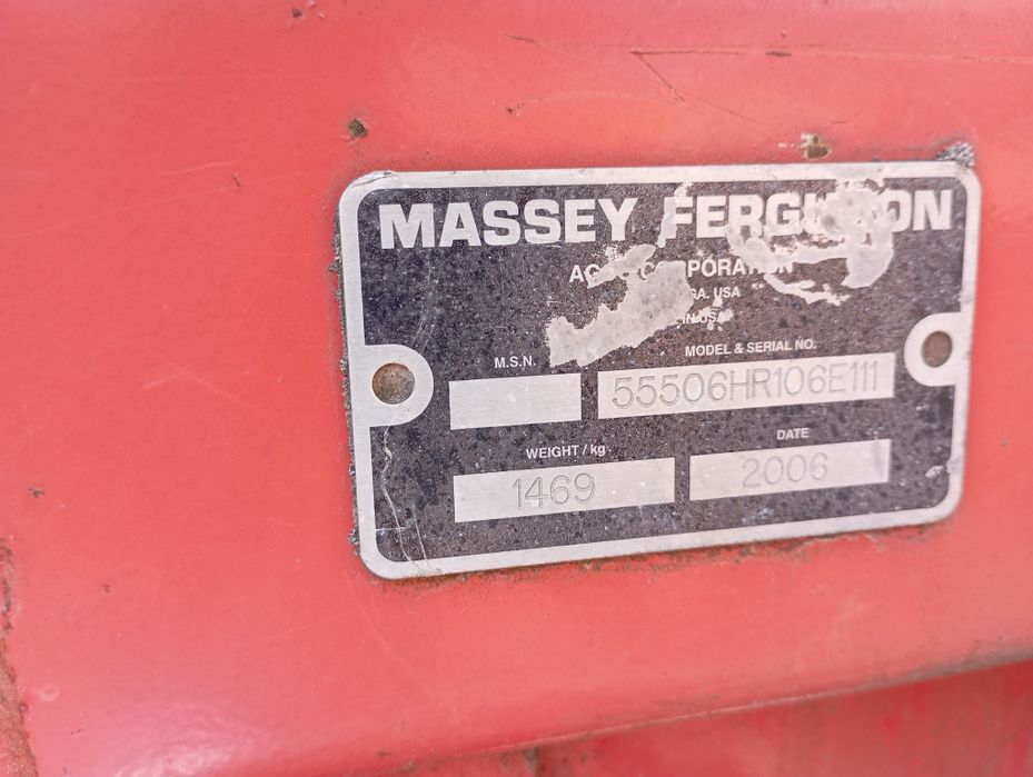 Продається сівалка пневматична Massey Ferguson 555 6