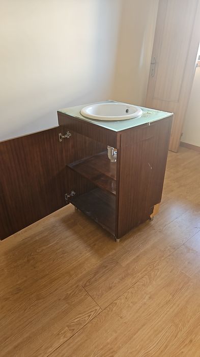 Movel lavatório com cerâmica