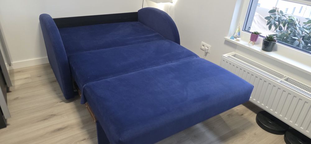 Sofa rozkładana 130cm. z funkcją spania.