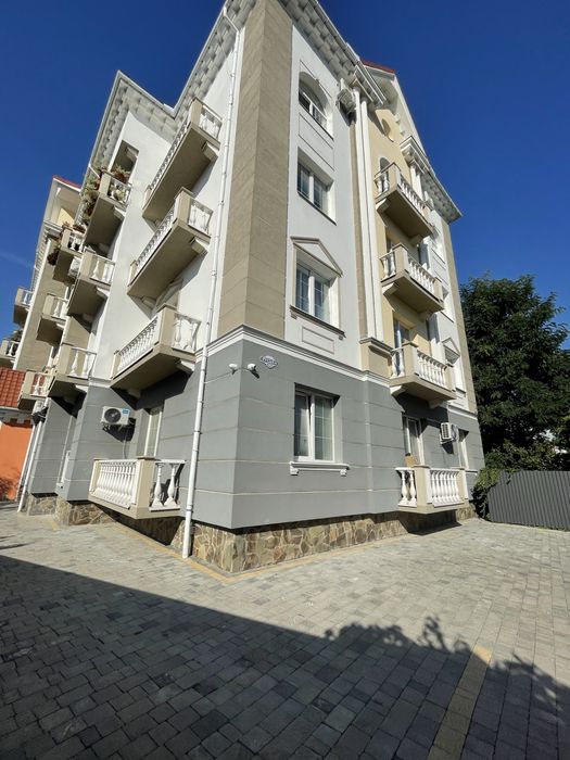 Продаж 4 кімнатної квартири центр Руська 30