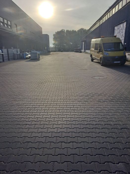Brukarstwo przemysłowe układanie maszynowe układarka  leveller system
