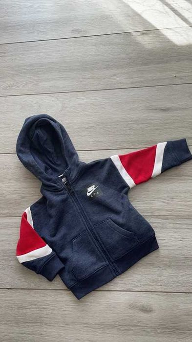 Cudowna bluza dla chłopca Nike 74-80cm