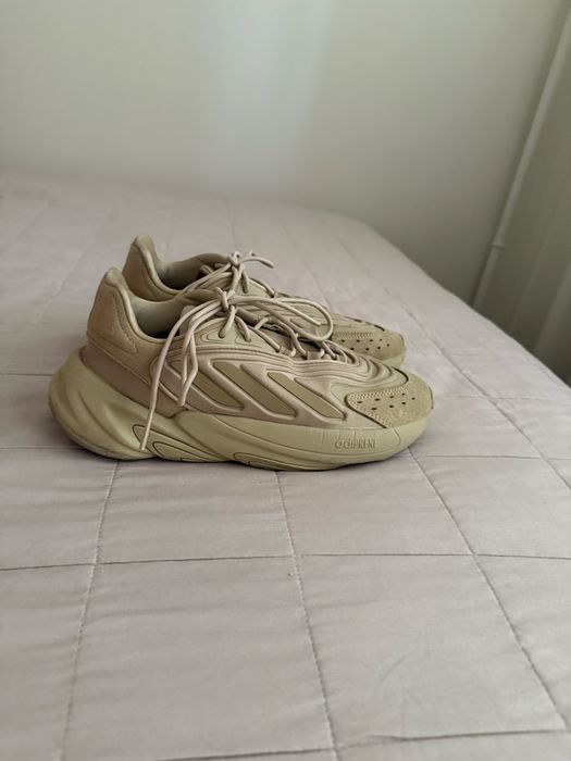 Кросівки adidas ozelia + футболка адідас