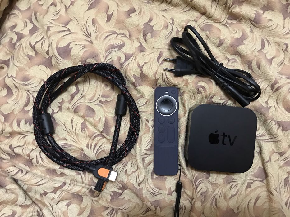 Apple TV 4K 32gb + кабель hdmi 4K + чехол для пульта