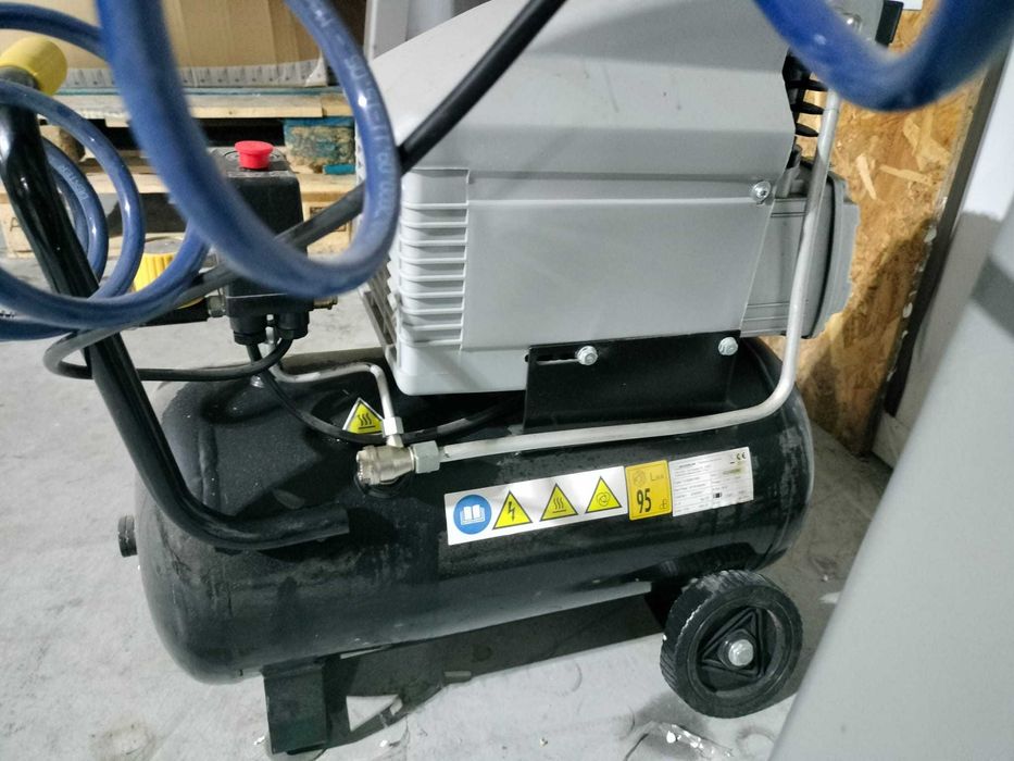 Máquina de enchimento com compressor