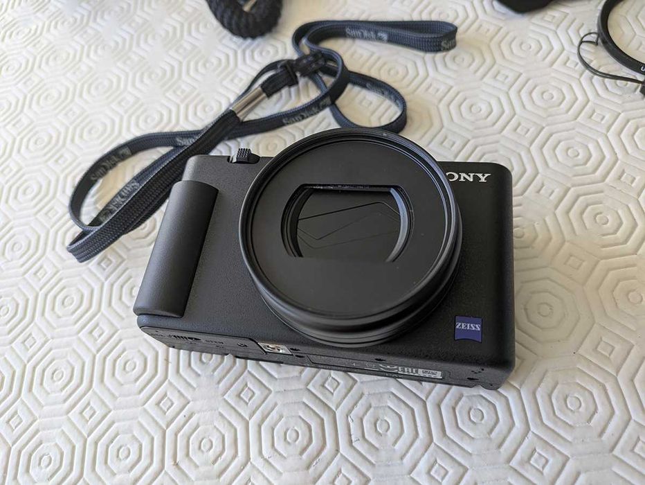 Máquina Sony ZV-1 (20.1 MP)