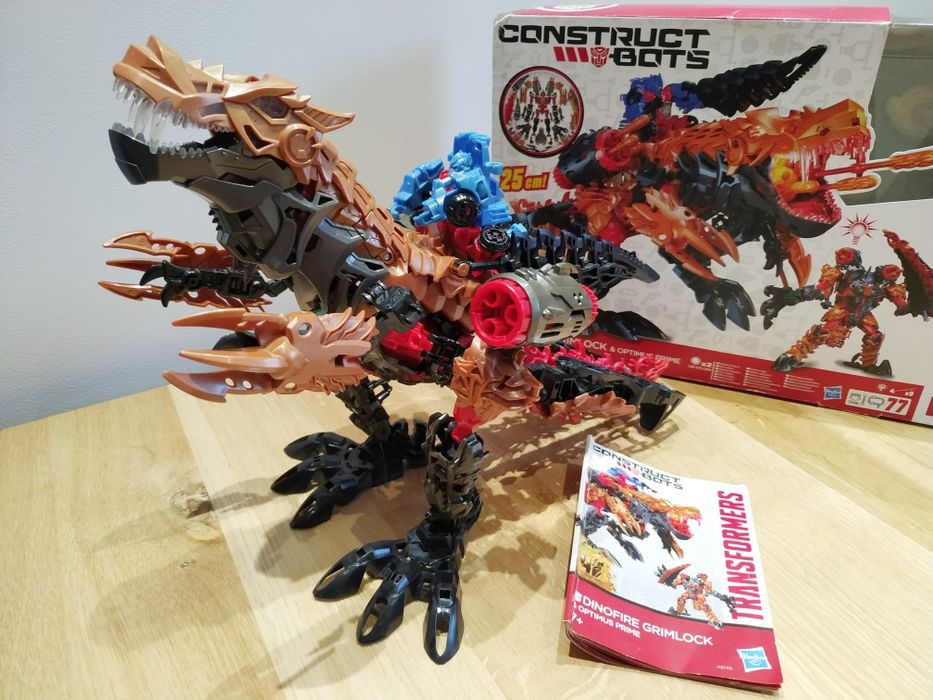 Transformers Construct Bots