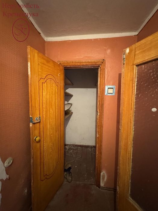 Квартира з гарним плануванням, під Ваш ремонт.