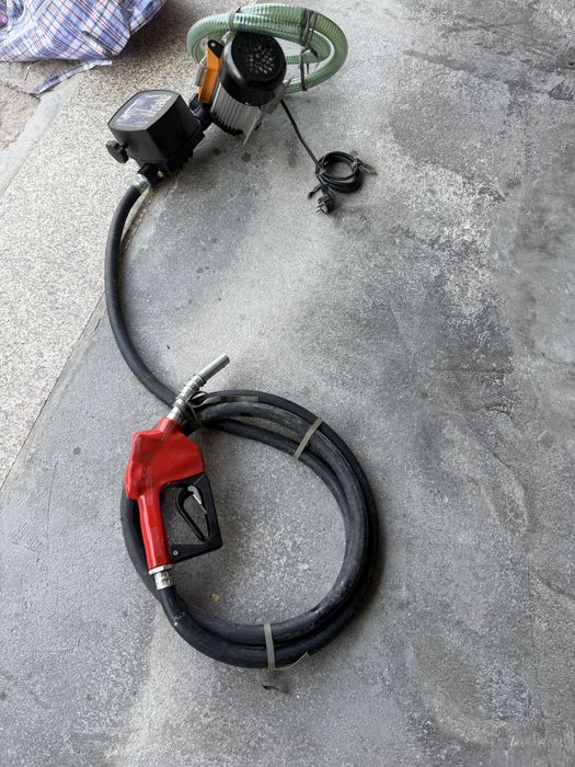bomba elétrica 230 V + contador de litros + pistola automática + mangueiras