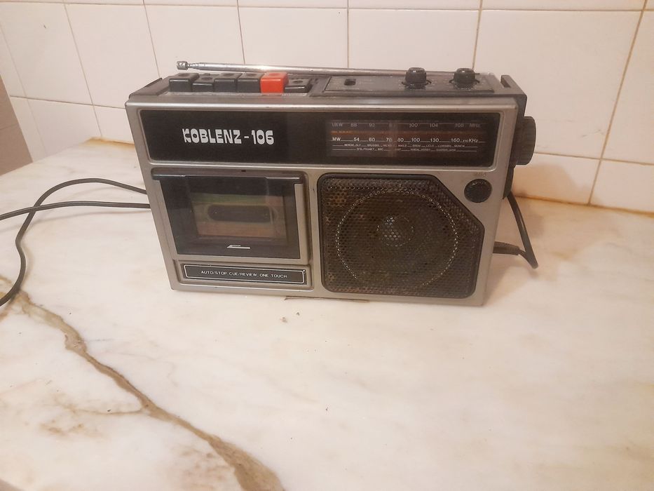 Radio Cassetes Alemão Vintage (Estado Razoável de Funcionamento)
