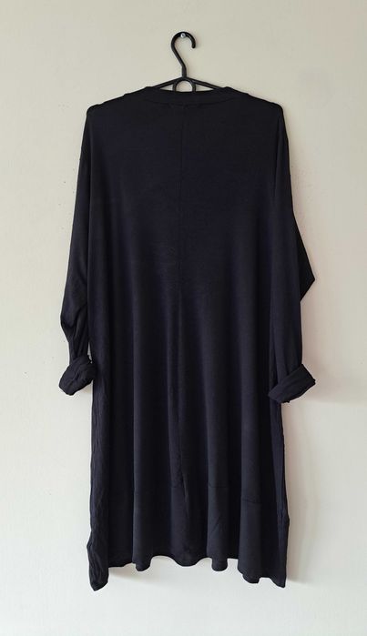 Wiskozowa , trapezowa mała czarna rozm 52/54