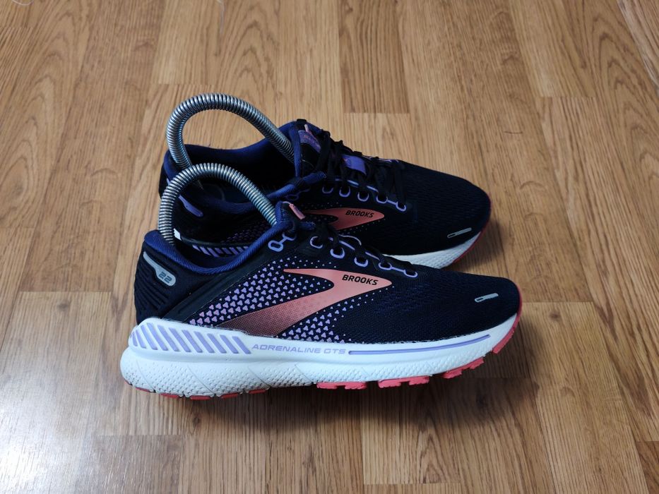 Кроссовки Brooks Adrenaline GTS 22