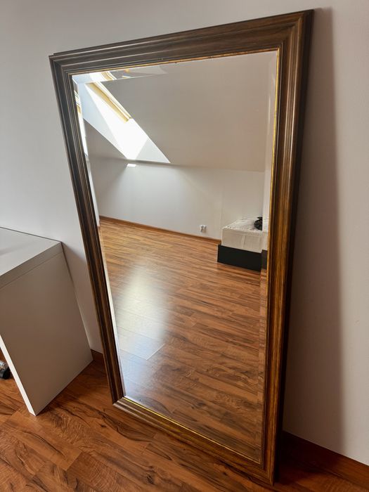Odsprzedam lustro w dębowej ramie, duże 160x80