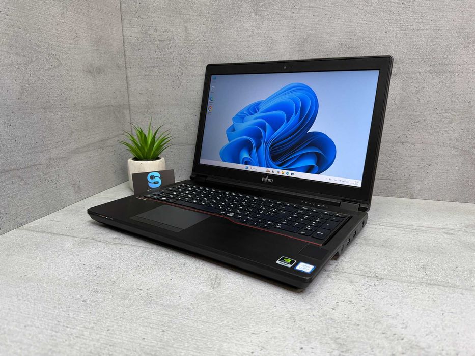 I7-8750H/15.6"/Nvidia/16gb ddr4/Ігровий ноутбук Fujitsu H780/512 ssd