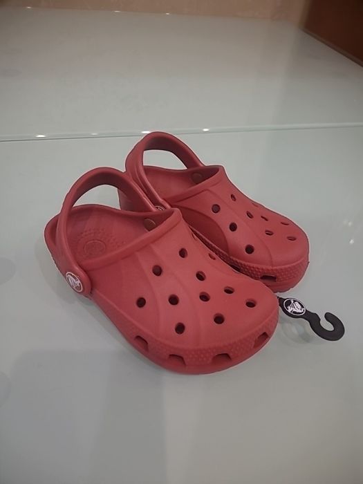 Дітячі босоніжки Crocs