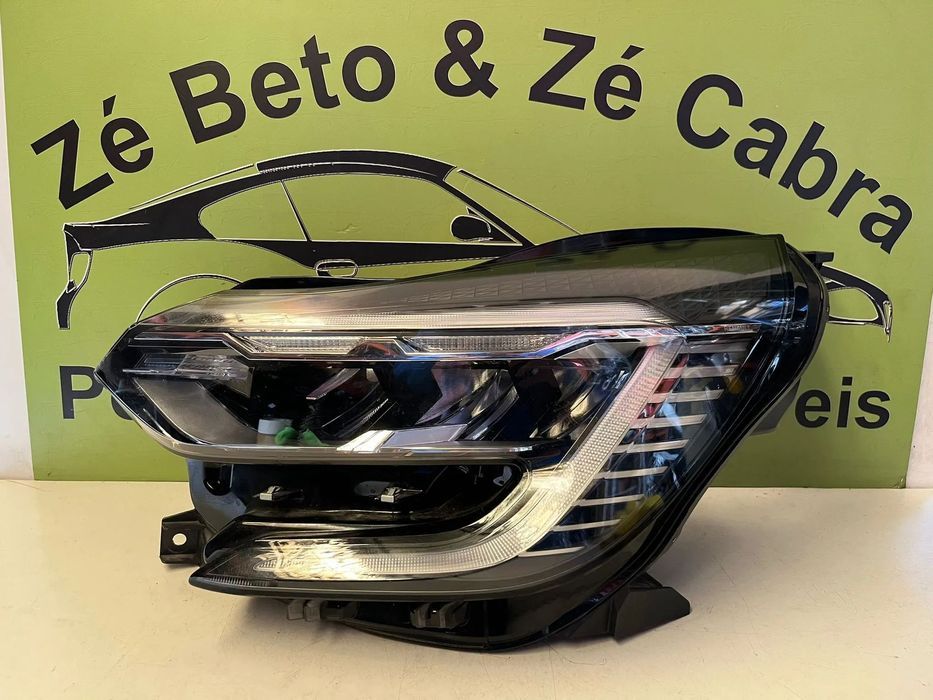 Renault Captur II - FAROL LED ESQUERDO - FF831