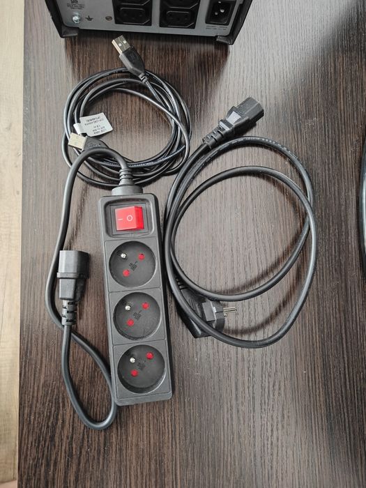 UPS APC1000IC 600W