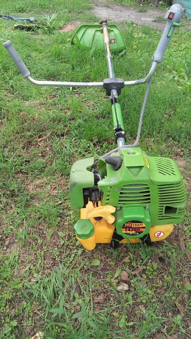 Бензокоса Procraft T4200pro, запчастини або ремонт.